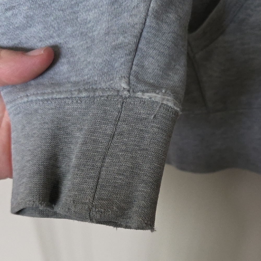 Hudson's Bay Co. Canada Zip-Up Hoodie Boys Size 10/12 - Picture 4 of 7